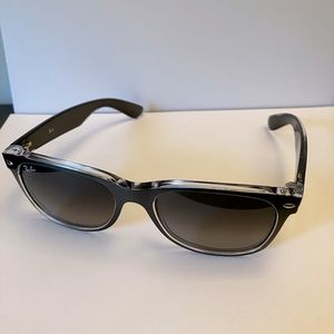 RAY BAN silver/grey EUC